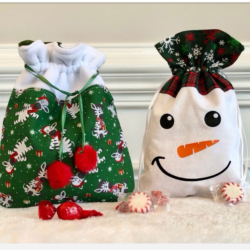 Christmas / Holiday Drawstring Gift Bags / gift card holder